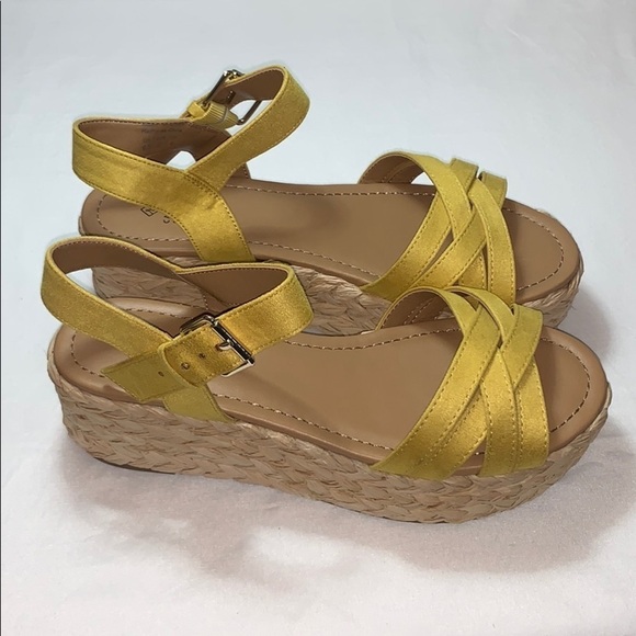 LAST ONE AVAILABLE!! New Women's Ankle Strap Platform Wedge Sandals Size 8.5 - Picture 6 of 13